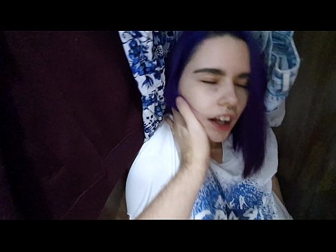 ❤️ Нашел сестренку в шкафу и помог кончить ️ Русское порно на нашем сайте ☑